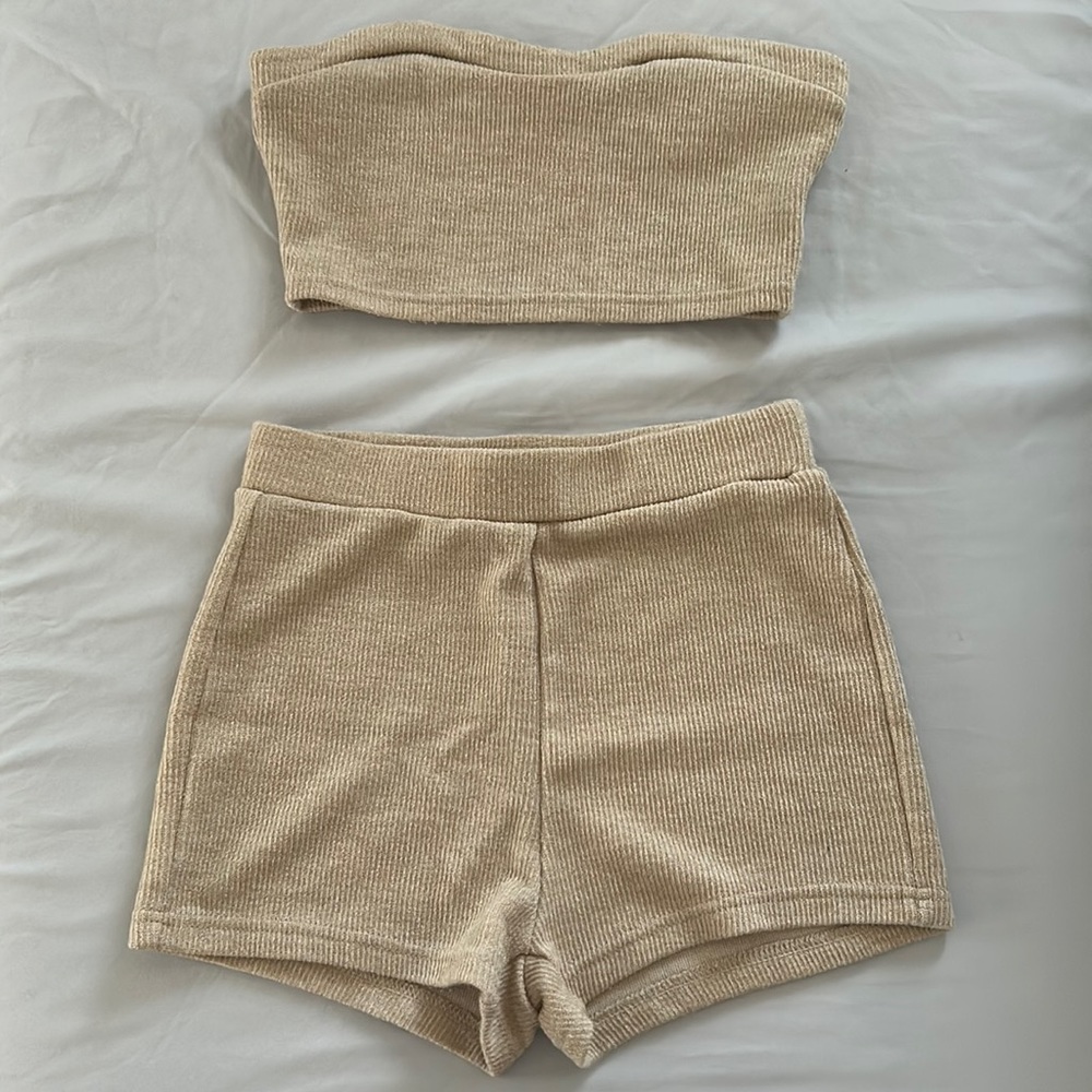 Ribbed knit tube top & biker shorts